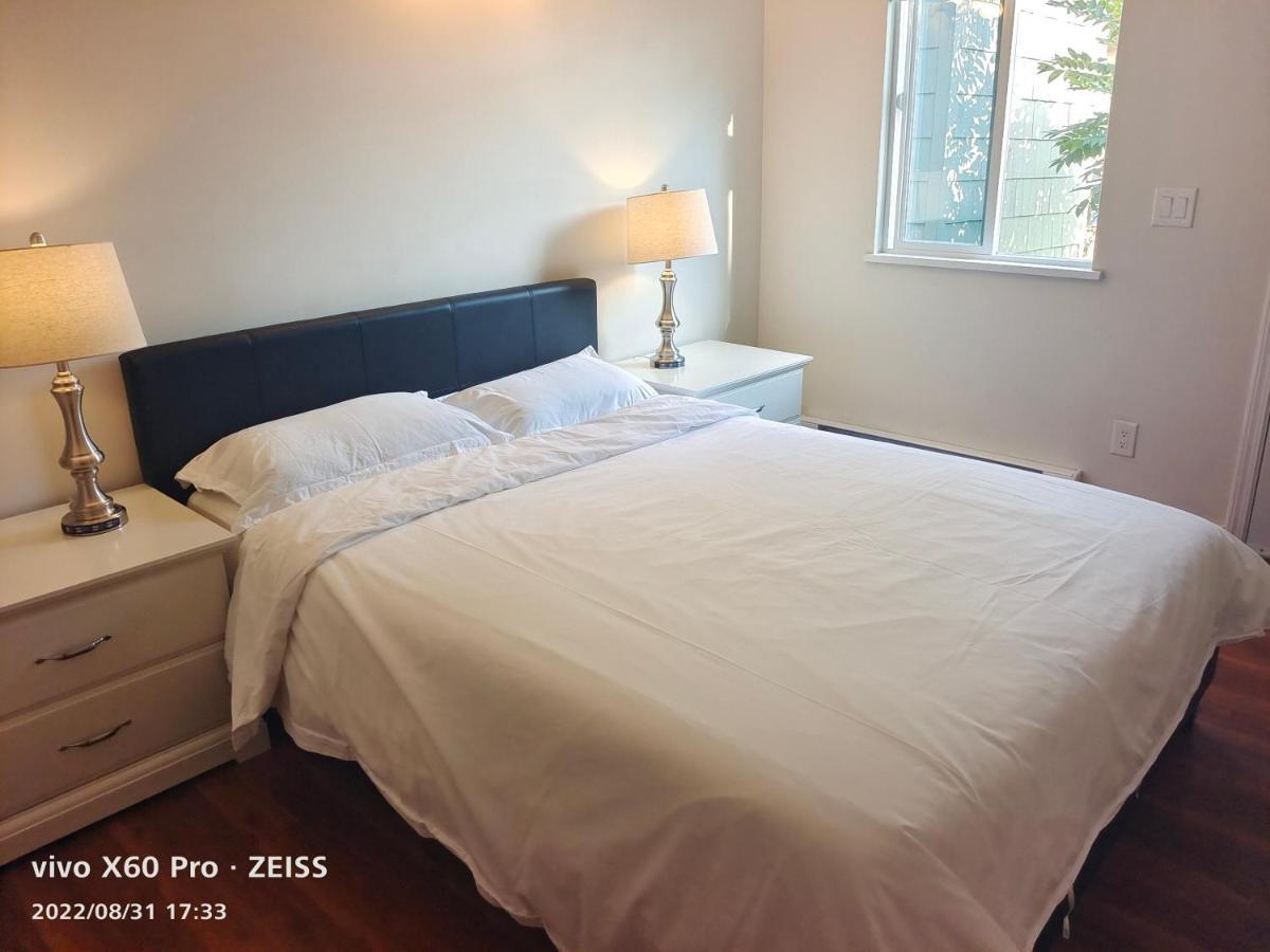 Romantic Homestay Coquitlam Luaran gambar