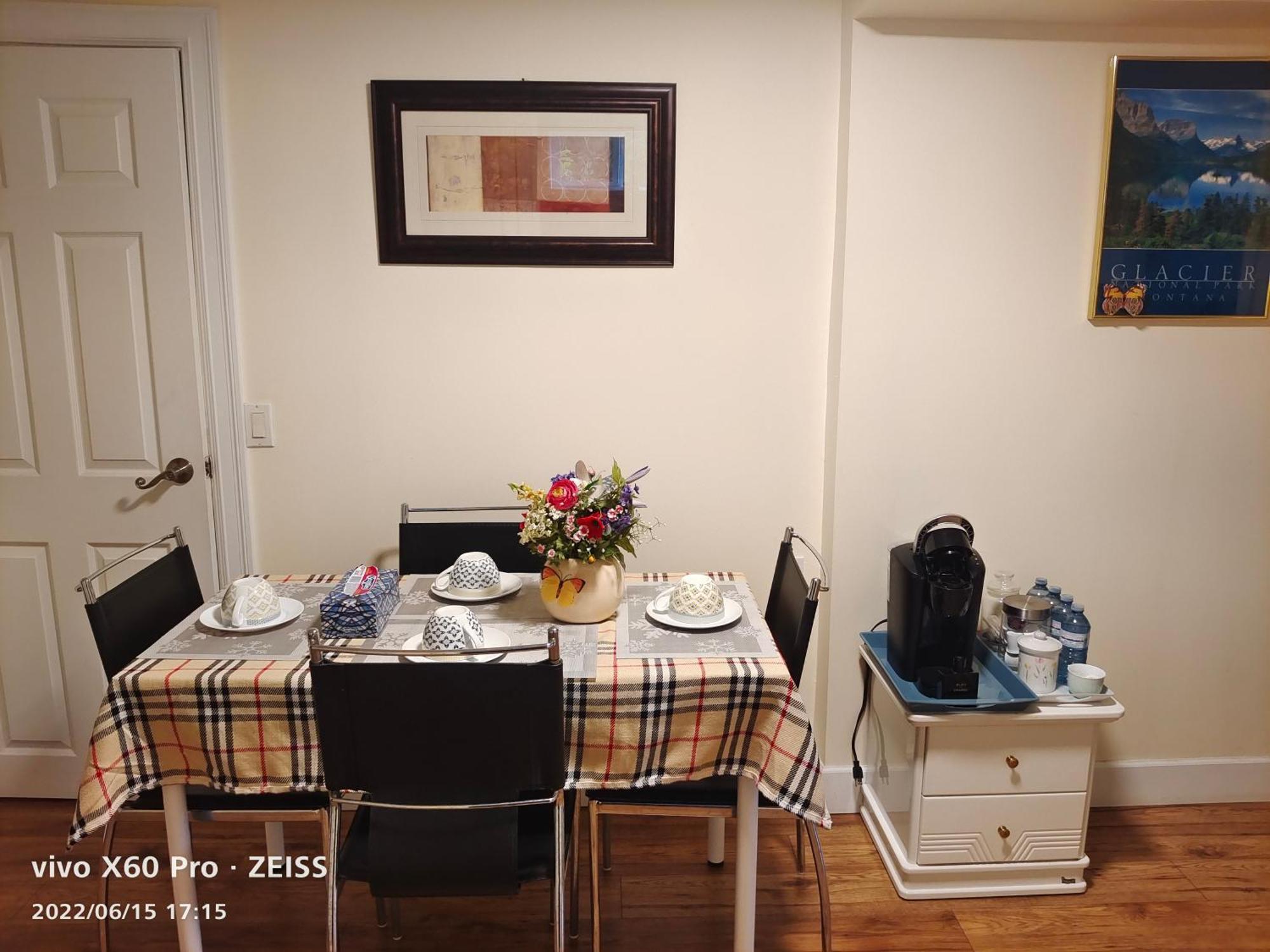 Romantic Homestay Coquitlam Bilik gambar